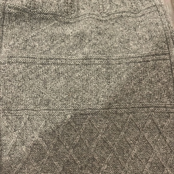 Lauren by Ralph Lauren gray scarf - Picture 3 of 4